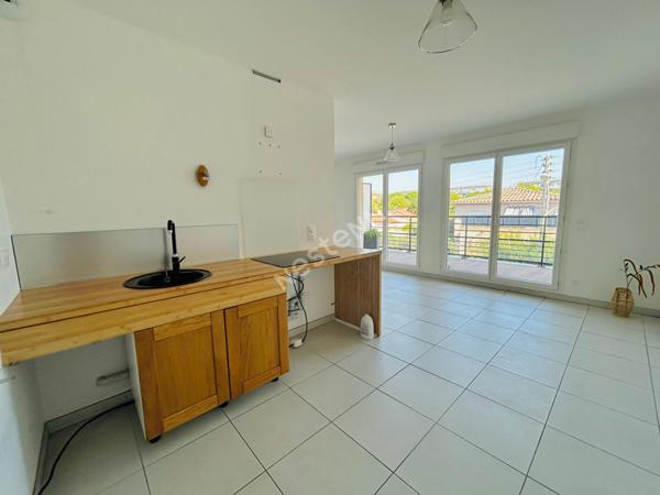 À vendre : Appartement 3 pièces 81m² - La Ciotat - Dernier étage - Duplex