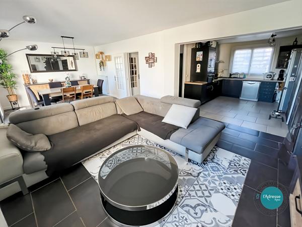 Maison individuelle rénovée avec sous-sol total