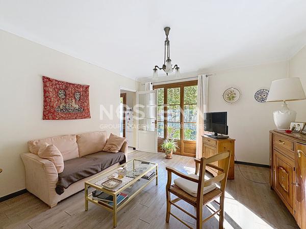 À VENDRE ? Spacieux appartement 5 pièces de 114 m² ? Châteaurenard