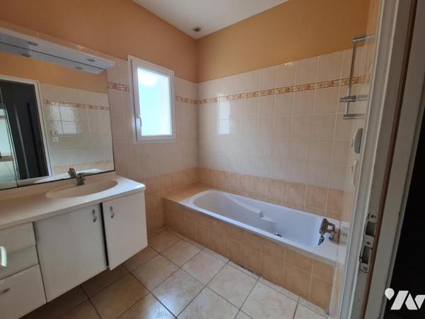 Maison de ville de plain-pied