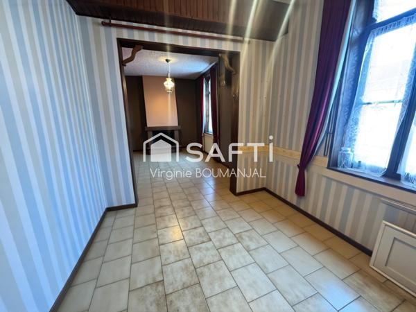 Maison de ville à rénover 114 m2 environ 4 chambres 2 bureaux