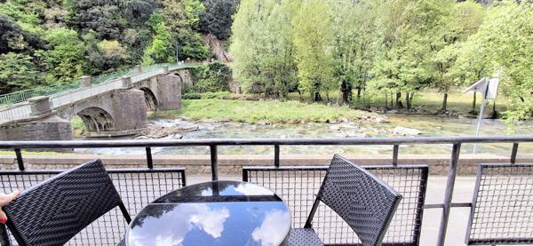 Ensemble immobilier environ 90 m² avec garage AVENE