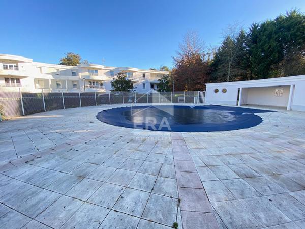 Dernier étage, résidence sécurisée