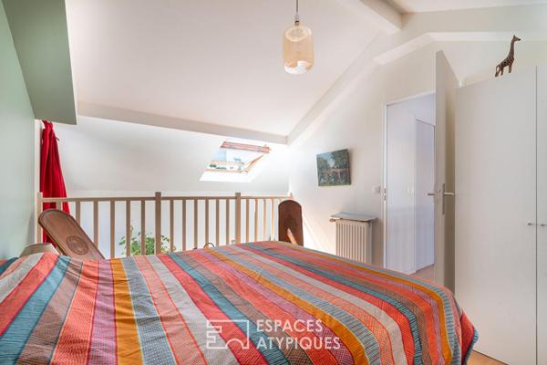 Maison avec terrasse arborée à la lisière du 20e