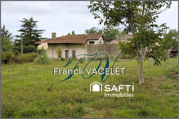 Rare : maison à rénover avec 1 300 m² de terrain dans une bastide médiévale