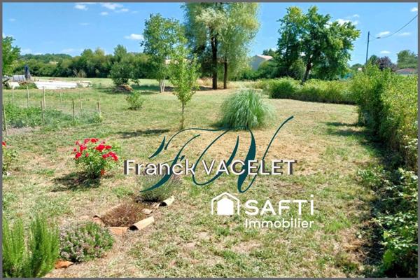 Rare : maison à rénover avec 1 300 m² de terrain dans une bastide médiévale