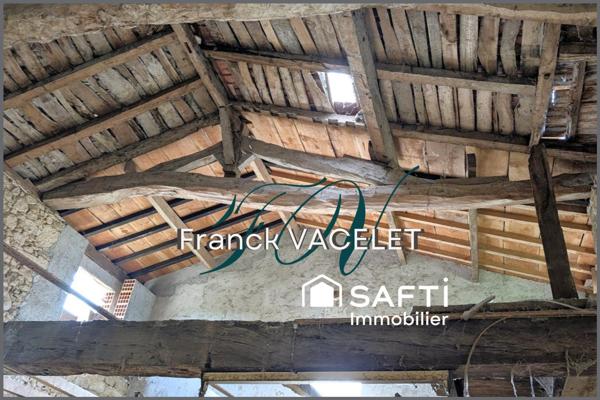 Rare : maison à rénover avec 1 300 m² de terrain dans une bastide médiévale