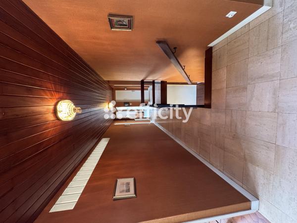 Maison 8 pièces - 230 m²