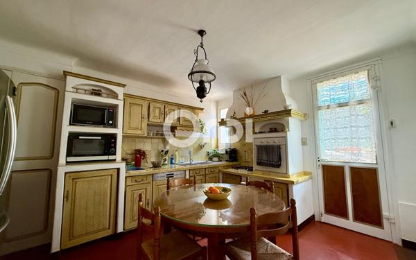 Maison à vendre    5 pièces • 162 m2 Saint-Raphaël