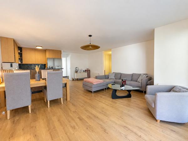 VIEUX LILLE - T3 sans travaux avec balcon et garage