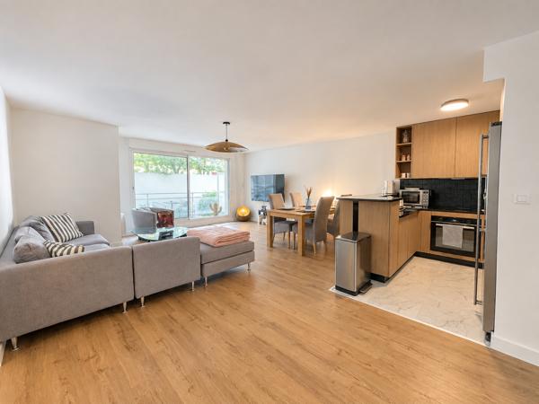 VIEUX LILLE - T3 sans travaux avec balcon et garage