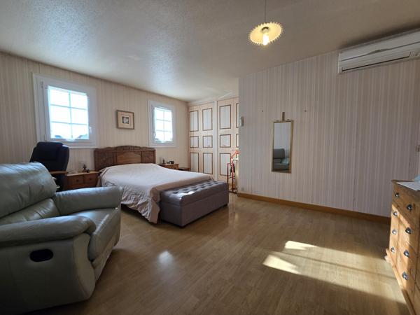 Maison familiale rénovée 4 chambres – 142 m² – Jardin – Sous-sol complet - Bonneval (28800)