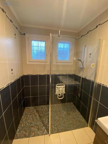 Maison à louer à Saint-Berthevin en Mayenne (53940), ref : 53032-L326