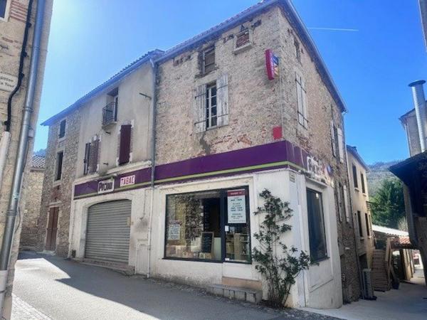 LOCAL COMMERCIAL CENTRE DE DOUELLE