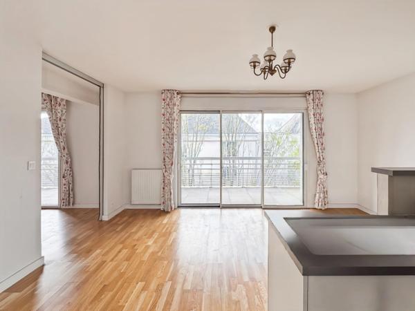 Enfin un appartement T3 Place Lafayette qui coche toutes les cases : Terrasse, sud, garage boxé , ascenseur