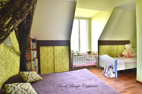 Maison à vendre 12 pièces LAVAL (53)