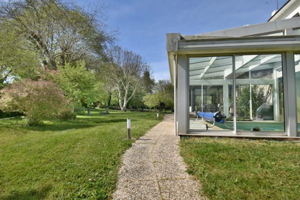 Maison à vendre 12 pièces LAVAL (53)