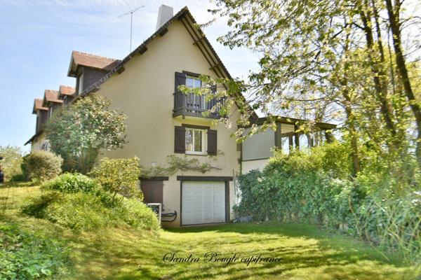 Maison à vendre 12 pièces LAVAL (53)