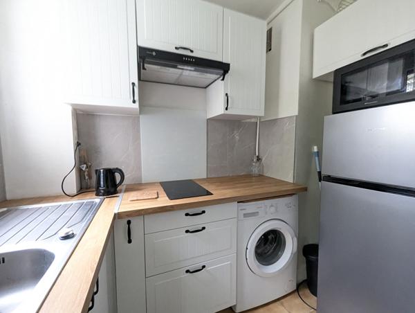 Appartement Fontenay Sous Bois 1 pièce(s) 24.31 m2