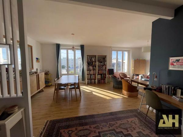 BREST -JAURÈS - 103 M2- 3 CH- SEUL AU DERNIER ÉTAGE