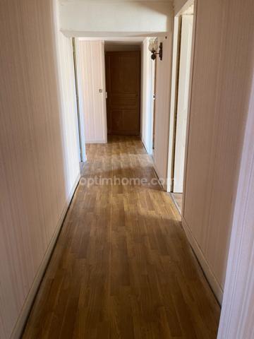 ensemble immobilier sur 1700m2 avec deux maisons, grange atelier jardin et puits
