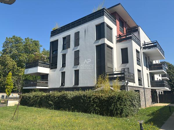 Appartement Pontoise 4 pièce(s) 81.22 m2 366 500 € **  - Référence  11273