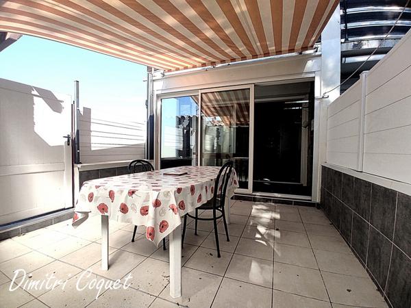 T2 en rez de jardin avec grande terrasses et annexes
