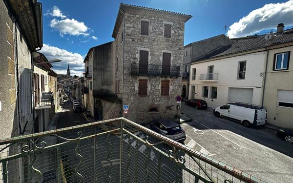 Appartement à louer    4 pièces •  Joyeuse