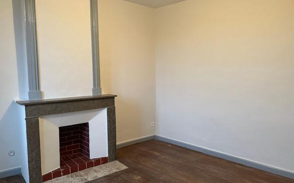 Appartement à louer    4 pièces •  Joyeuse