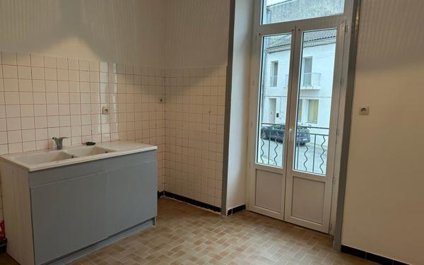 Appartement à louer    4 pièces •  Joyeuse