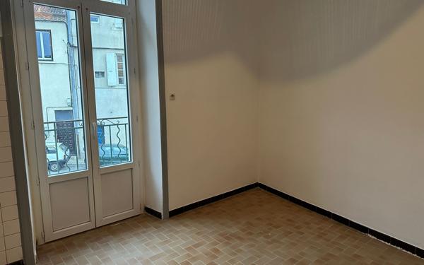 Appartement à louer    4 pièces •  Joyeuse