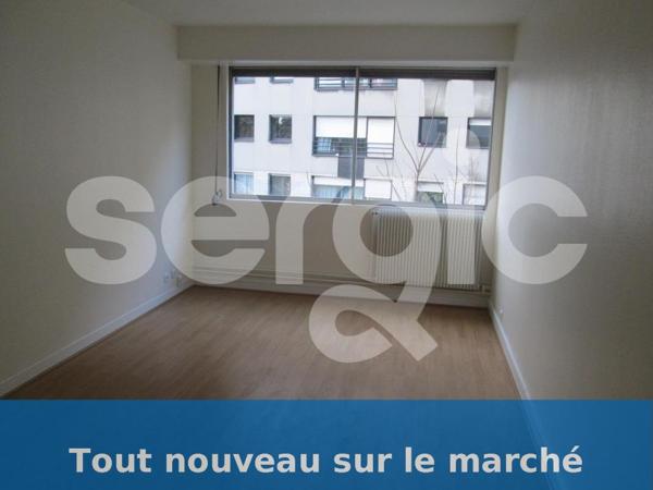 Location 2 Pieces 45 75020 Paris 68 0047 01 0006