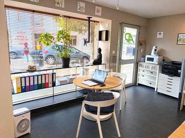 Immeuble à vendre à Grand Champ - 3 pièces, 65 m², bon état