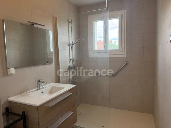 Maison à vendre 7 pièces APPOIGNY (89) de 119 m2  sur sous-sol  4 chambres plus bureau  3 Garages  Cave Terrain
