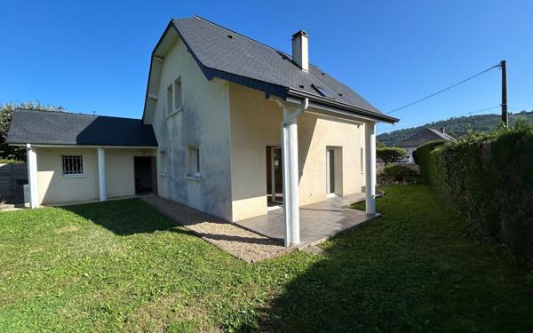 Maison à louer    5 pièces •  Arudy