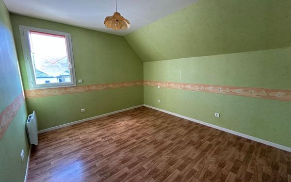 Maison à louer    5 pièces •  Arudy