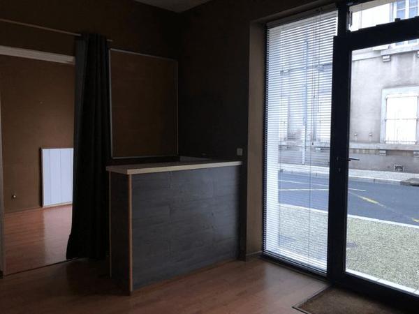 Location Local commercial 2 pièces 29.5 m² - 14 AVENUE LUCIEN COUDERT Castres 81100