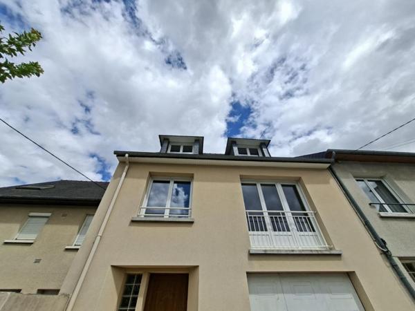 Maison T6 à louer - 103 m² (réf : 534411)