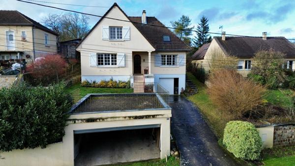 Vaste maison 8 chambres proposant 188 m² habitable