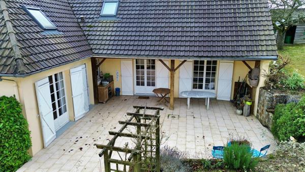 Vaste maison 8 chambres proposant 188 m² habitable