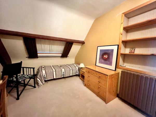 Vaste maison 8 chambres proposant 188 m² habitable