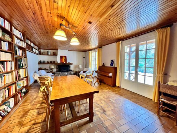 Vaste maison 8 chambres proposant 188 m² habitable