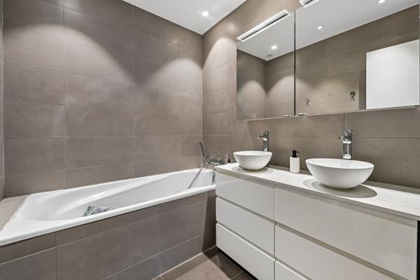 Vente Appartement de luxe Neuilly-sur-Seine 5 Pièces 110 m²