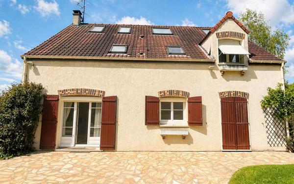 Maison à vendre    5 pièces • 148,05 m2 Bailly