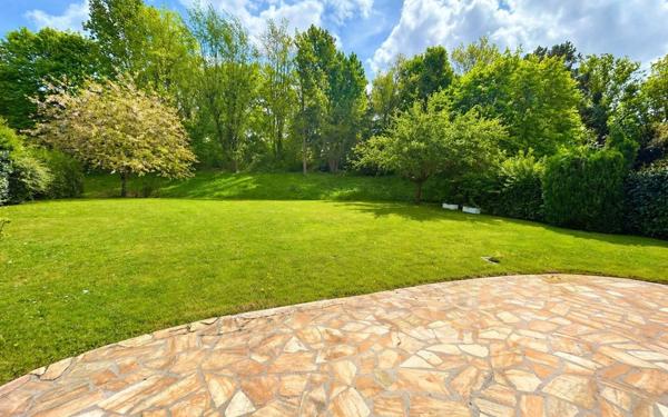 Maison à vendre    5 pièces • 148,05 m2 Bailly