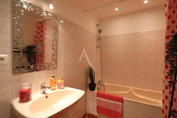 MAISON TYPE 9 DE 181 M2 A QUINSON