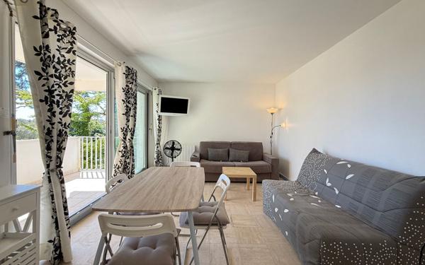 Appartement à vendre    1 pièce •  Saint-Palais-sur-Mer