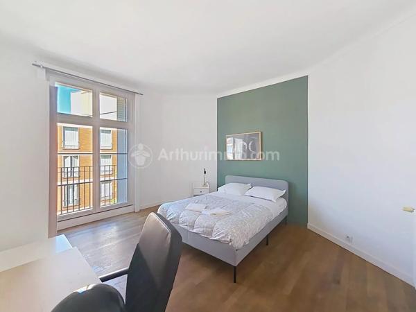 Location                                                      Appartement
                        
                     6 pièces                      121 m2                     à Clermont-Ferrand