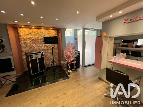 Immeuble à vendre 140 m² Paris 15