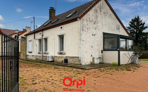 Maison à vendre    4 pièces •  Bézenet